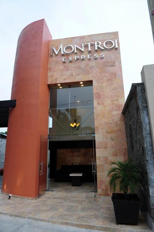 科利马 Montroi酒店 外观 照片